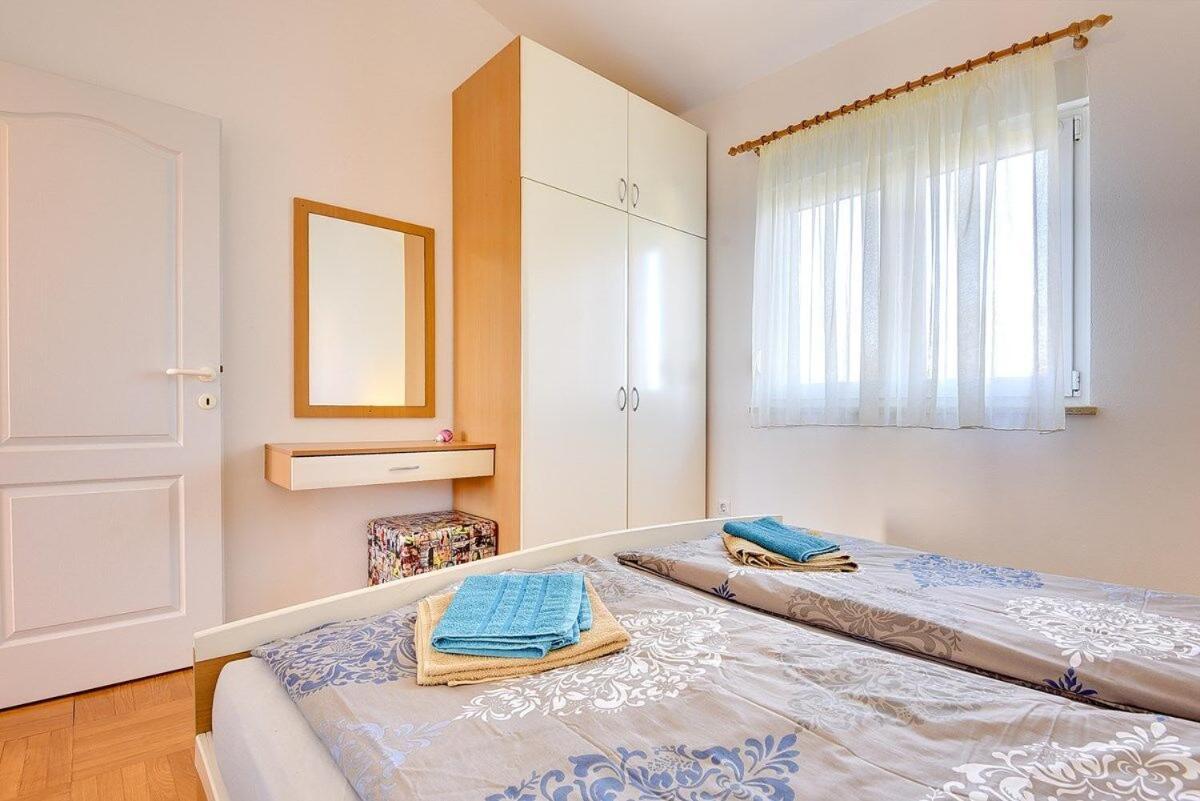 Apartment Stela Medulin Exterior photo